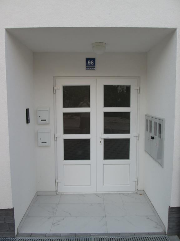 Apartments Lara Drvenik  Εξωτερικό φωτογραφία