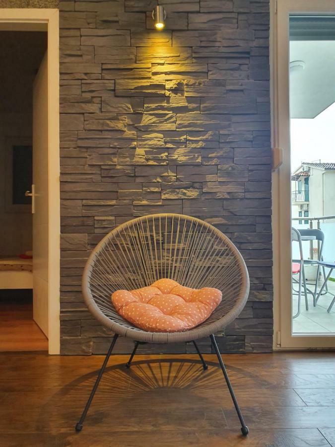 Apartments Lara Drvenik  Εξωτερικό φωτογραφία