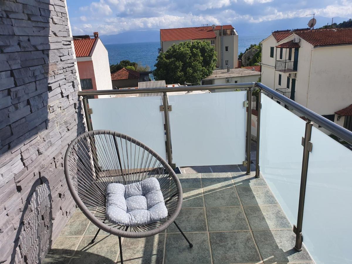 Apartments Lara Drvenik  Εξωτερικό φωτογραφία